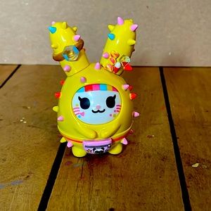 Tokidoki yellow Cactus Bunny with diamond ring & panda fannypack NWOT
